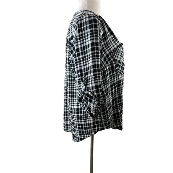 Torrid Harper Studio Crepe de Chine Pullover 3/4 Sleeve Blouse Plus Size 2 2X - Picture 4 of 12